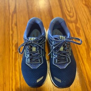 Brooks Ghost 12